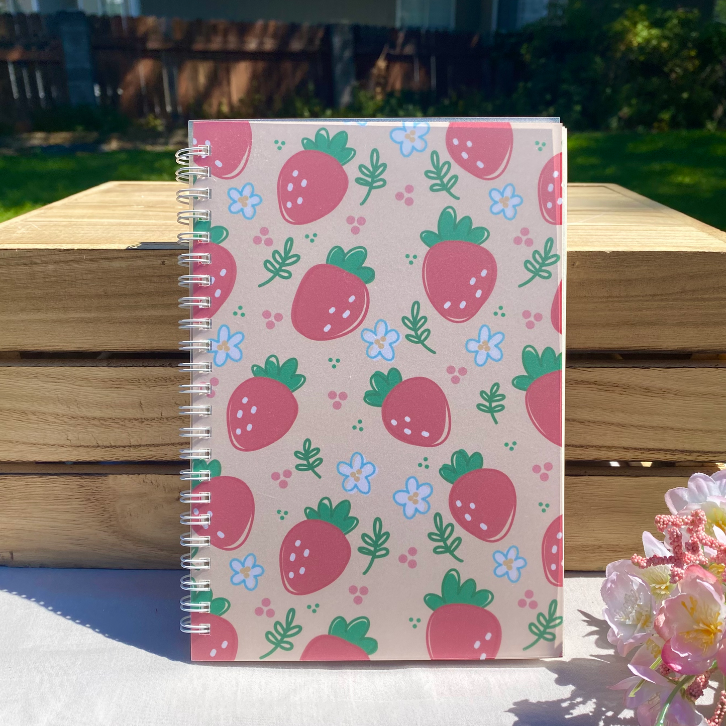 Cute Strawberry Spiral-bound Notebook (200 pages / 100 sheets)